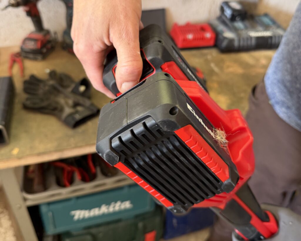 Einhell Twin-Pack mit zwei 18V-Akkus für ein 36V-Gartengerät